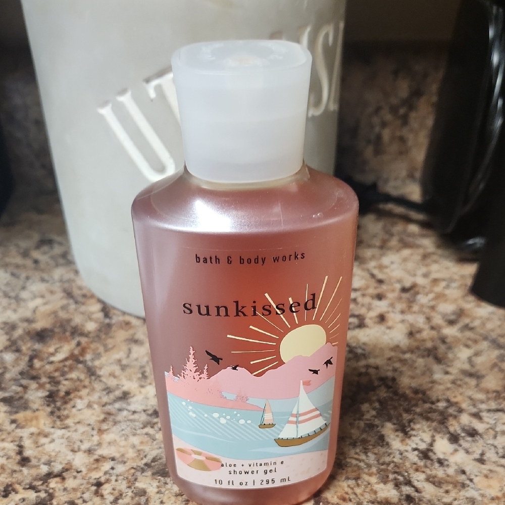 Bath & Body Works Sunkissed Shower Gel
